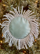 Load image into Gallery viewer, The Mini Diddis Ornament: Carolina Cutie
